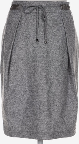 KAPALUA Skirt in M in Grey: front