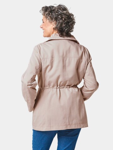 Goldner Übergangsjacke in Beige