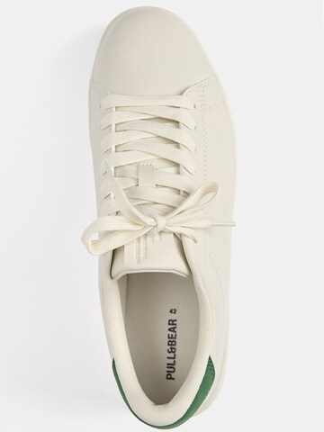 Sneaker bassa di Pull&Bear in beige