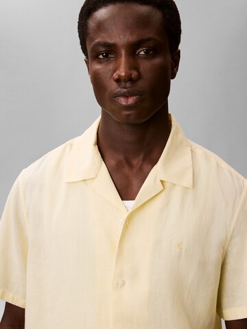 Calvin Klein Regular Button Up Shirt in Yellow