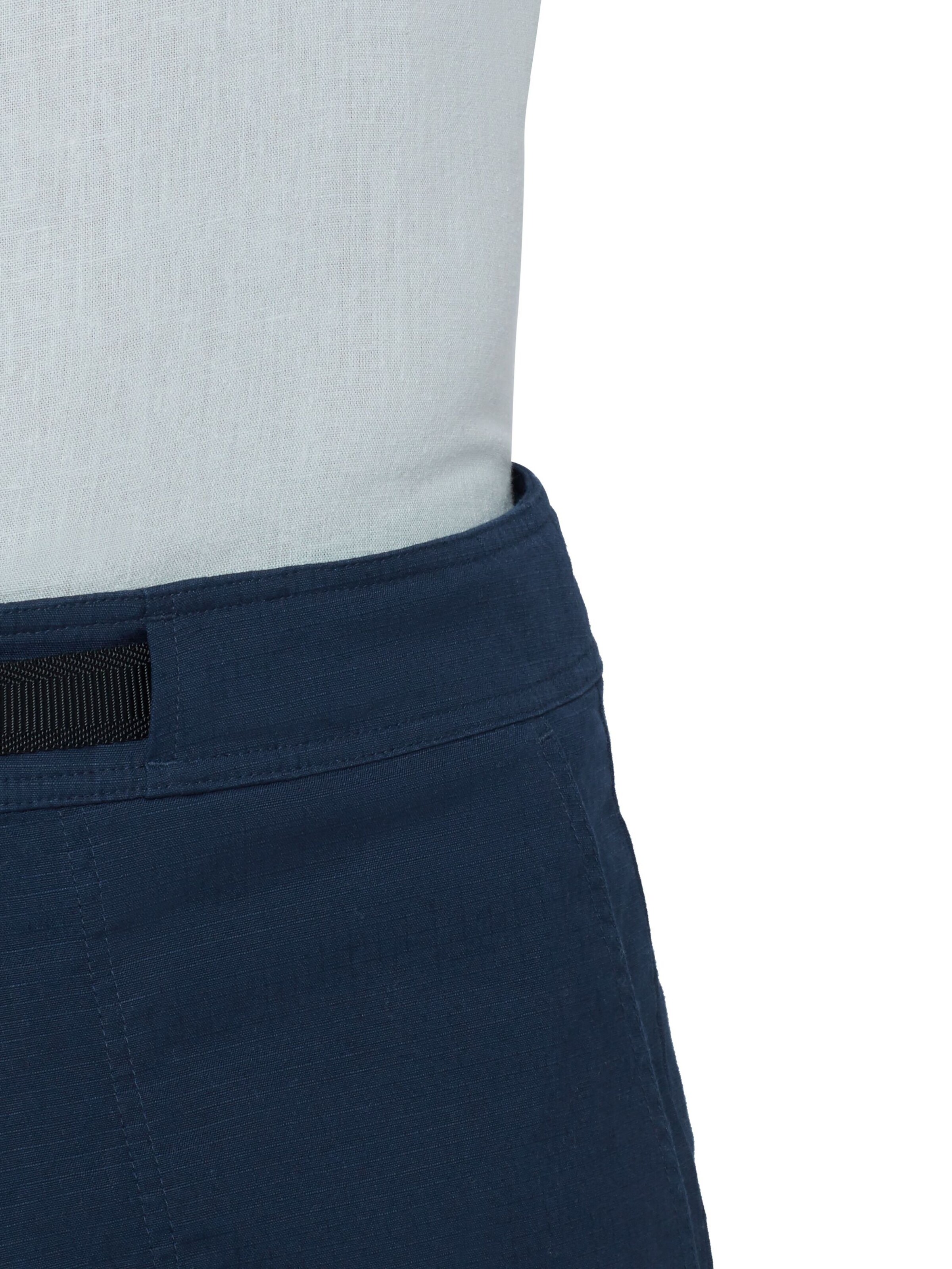 MAMMUT Regular Outdoor Pants in Blue