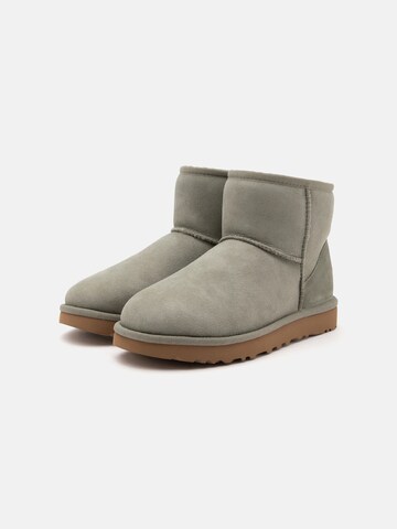 UGG Boots 'Classic Mini II' in Groen