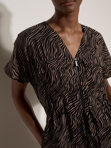Robe ' ' Apricot en noir