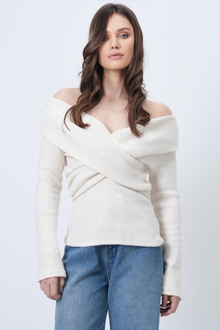 Trend Alaçatı Stili - Camiseta en beige: frente