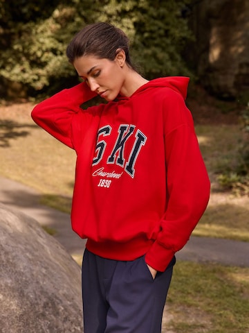 Next Majica | rdeča barva: sprednja stran