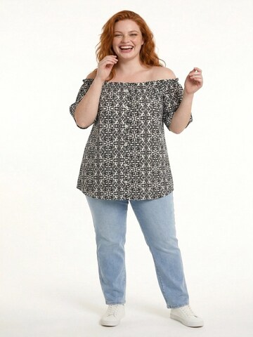 Shape Of You Bluse in Weiß