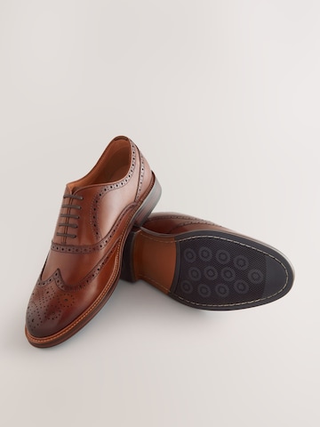 Scarpa stringata di Next in marrone