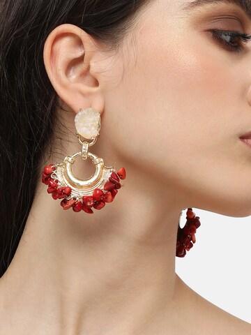 SOHI Ohrringe 'Faelan' in Gold: Vorderseite
