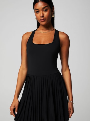 Fabletics Kleid 'HOT SHOT PLEATED CLASSIC MINI DRESS' in Schwarz: Vorderseite