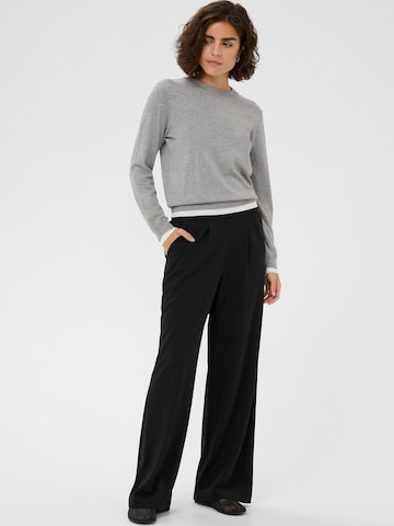 Kaffe - Perna larga Calças com pregas 'KAPhoebe' em preto