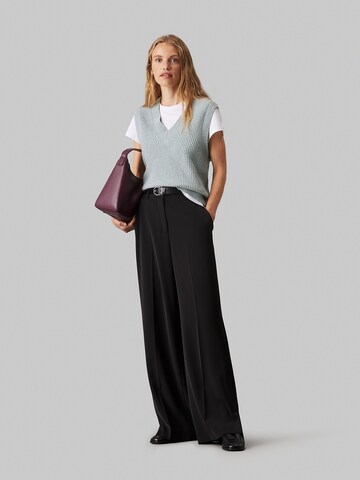 Calvin Klein Wide leg Pleat-front trousers in Black