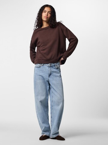 PIECES Sweatshirt in Braun