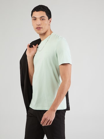 s.Oliver T-Shirt in Grün: Vorderseite