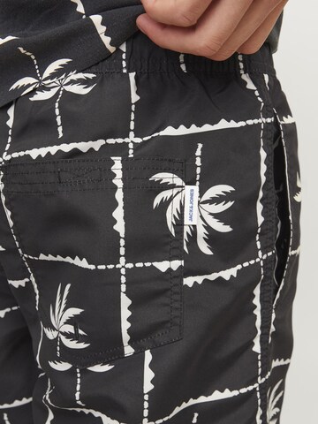 JACK & JONES Zwemshorts 'JPSTFiji' in Zwart