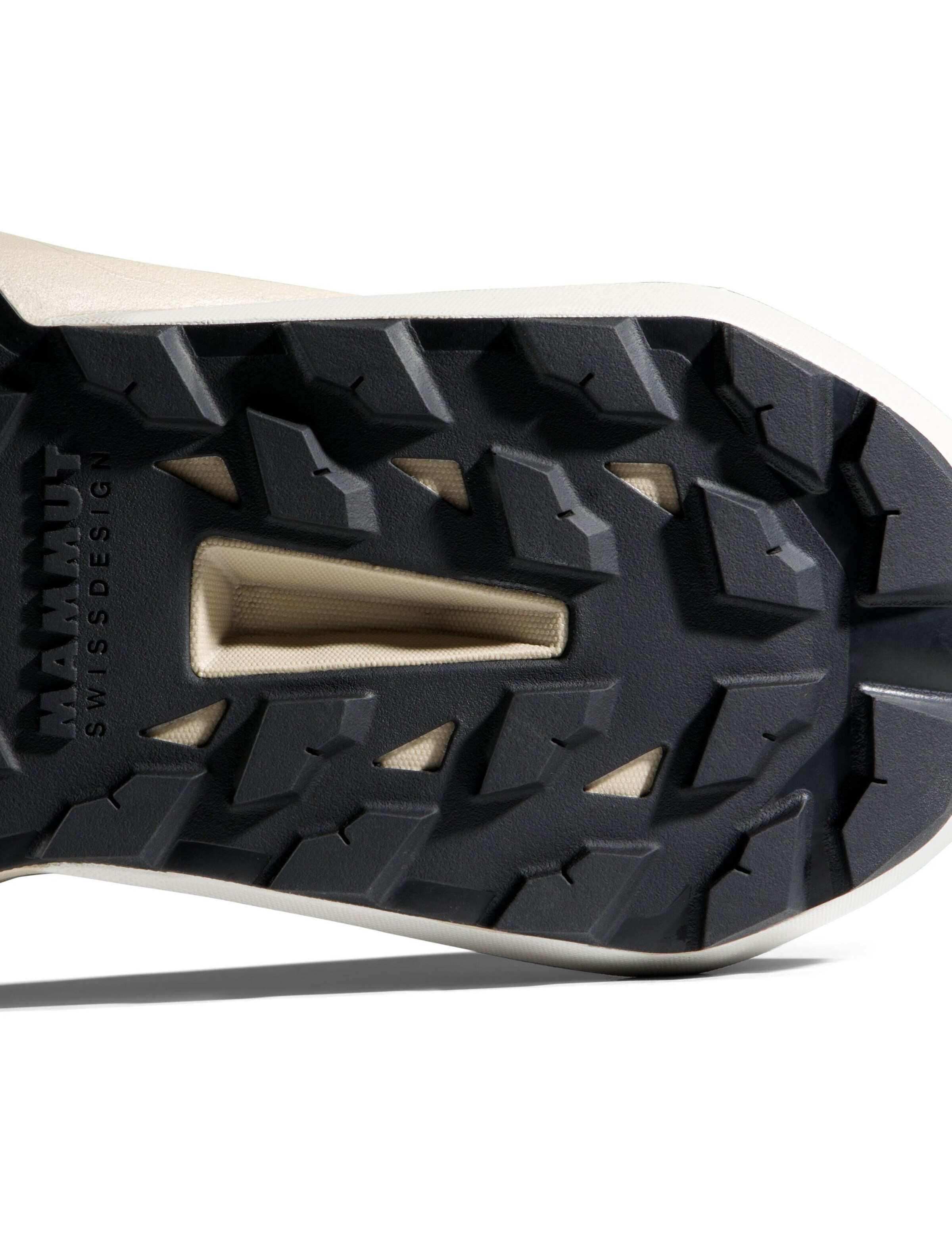 MAMMUT Flats in Beige