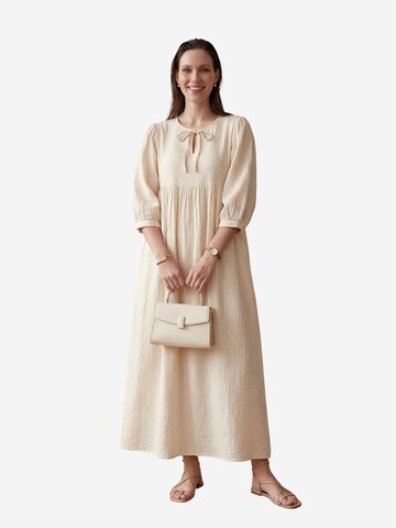 Abito di My fashion in bianco: frontale
