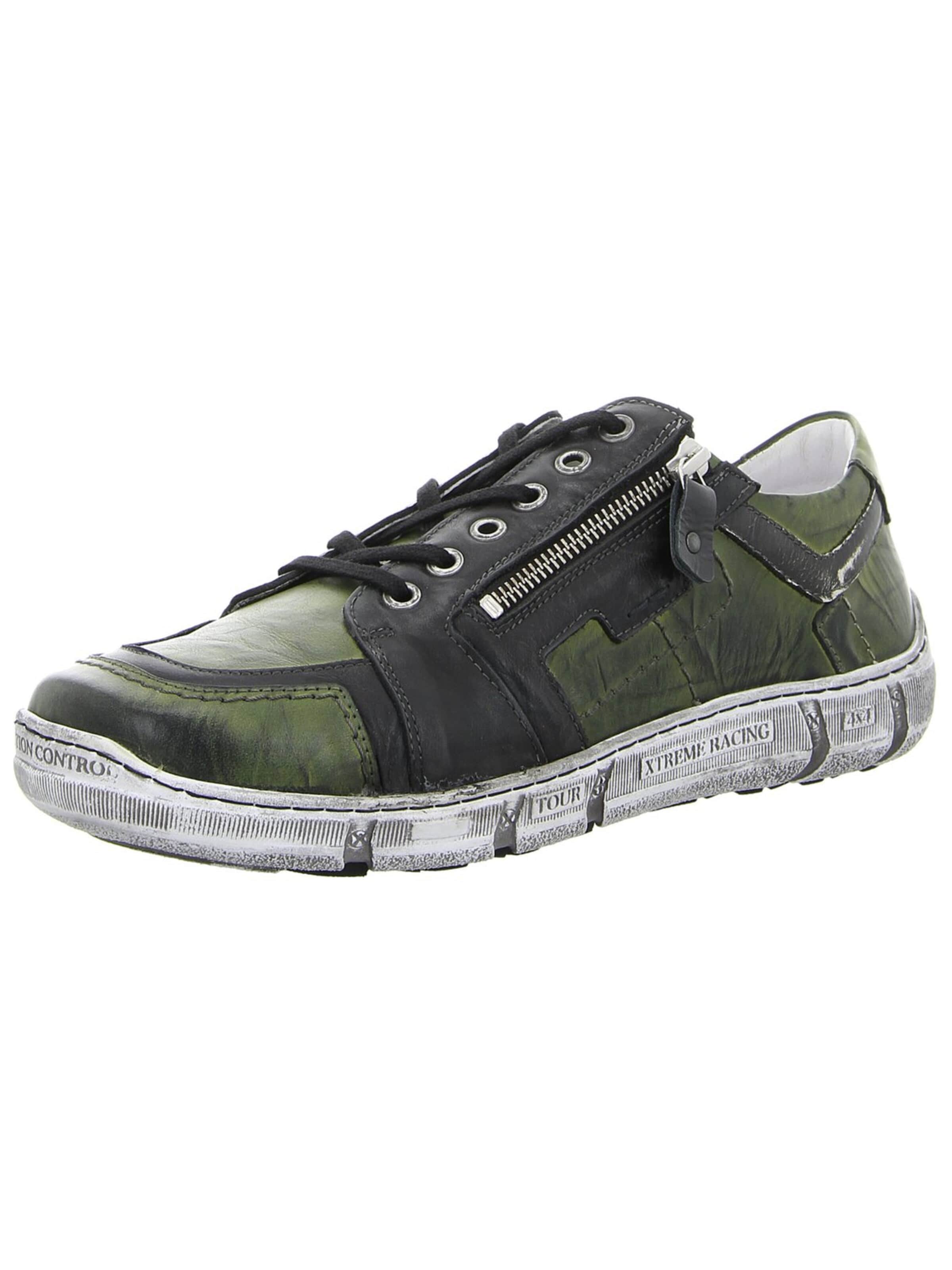 KRISBUT Athletic Lace-Up Shoes in Green: front