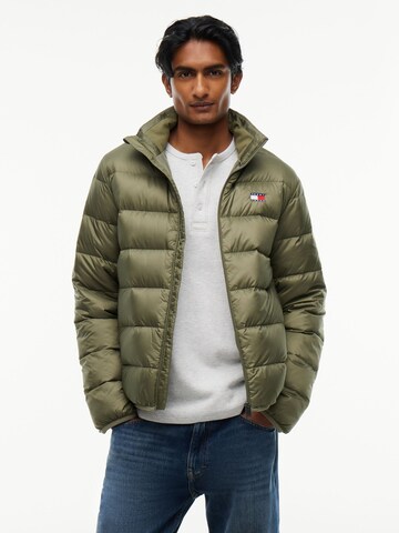 Tommy Jeans Between-Season Jacket in Green: front