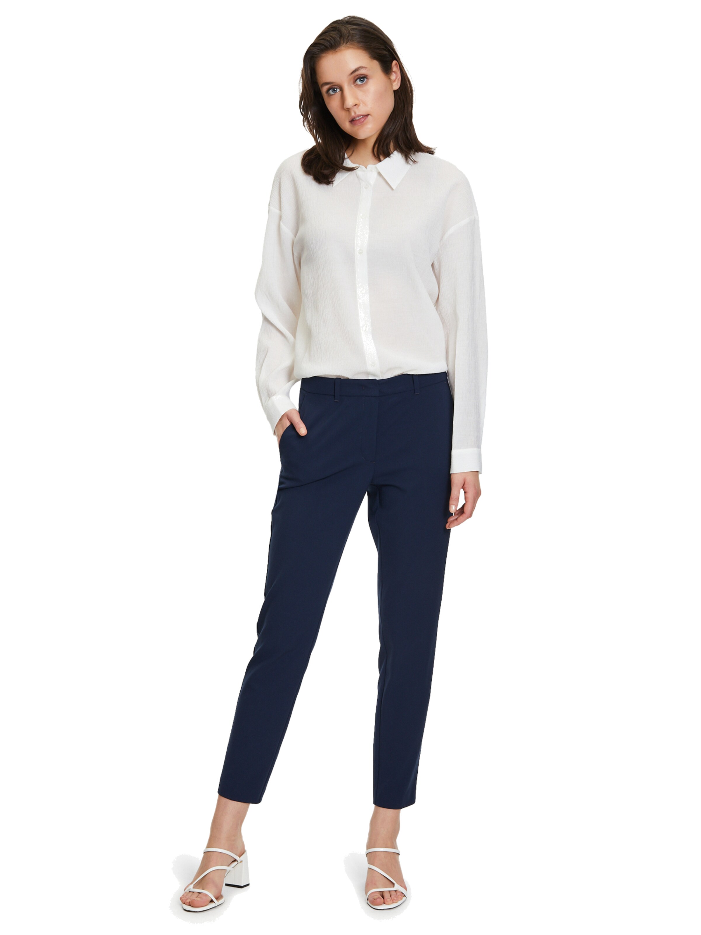 regular Pantaloni con piega frontale di Betty & Co in blu