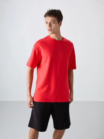 Tommy Life Koszulka w kolorze czerwony: przód