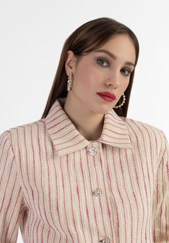 faina - Blazer em rosa