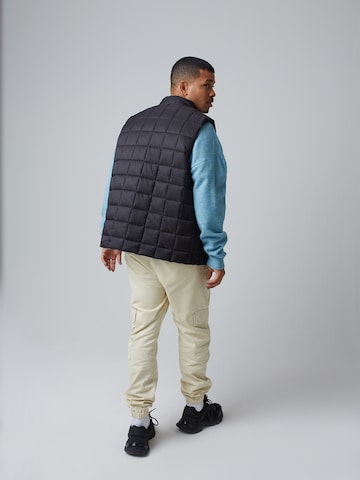 ABOUT YOU x Benny Cristo Vest 'Carlo' i sort