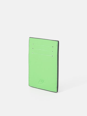 Nike Sportswear Etui in Grau