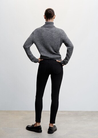 MANGO Skinny Jeans in Schwarz