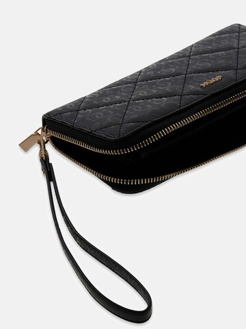 GUESS Wallet 'Libby' in Black