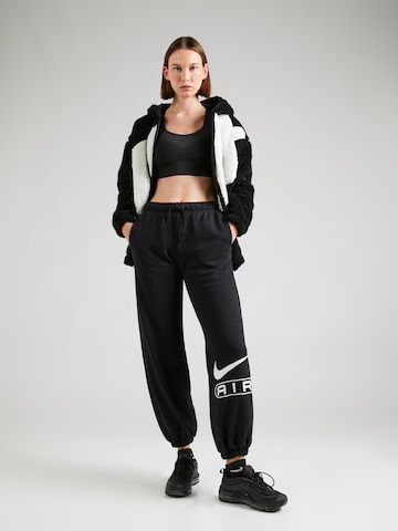 Tapered Pantaloni 'Air' de la Nike Sportswear pe negru