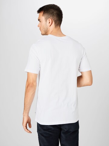 Iriedaily Regular Fit Shirt 'Theodore Pocket 2 Tee' in Weiß