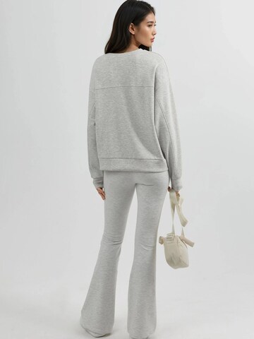 Sweat-shirt Busem en gris