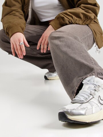 Loosefit Jean 'Rail' WEEKDAY en gris