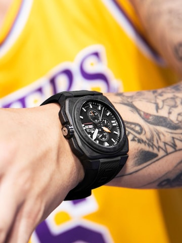 Montre à affichage analogique Lotus en noir : devant