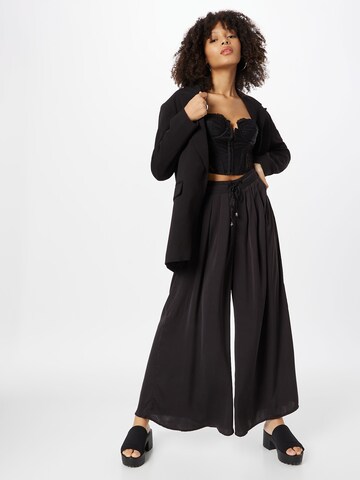 VERO MODA Wide Leg Housut 'ARIANE' värissä musta