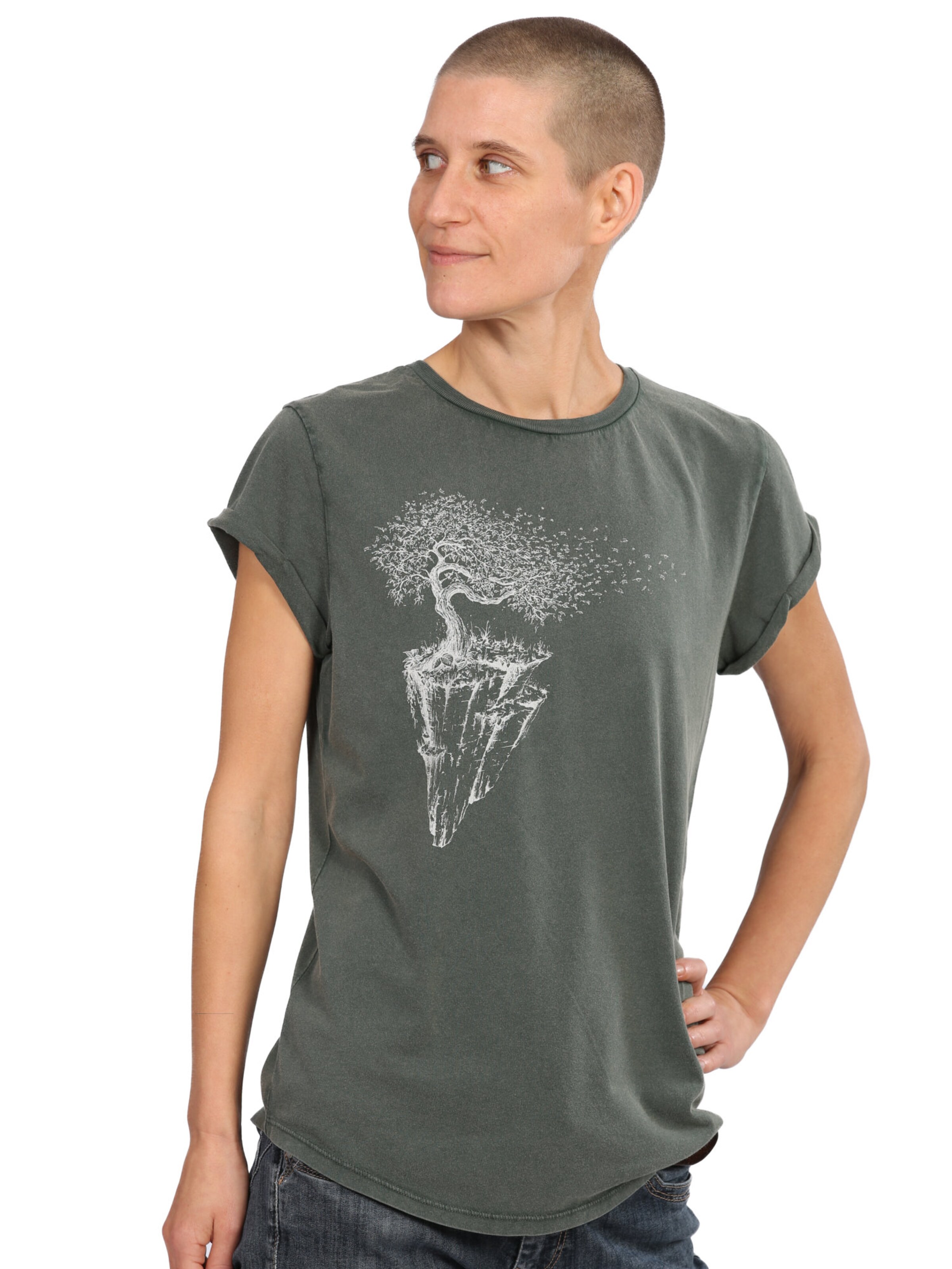 Life-Tree Shirt 'Fairwear  Maple Island' in Green: front