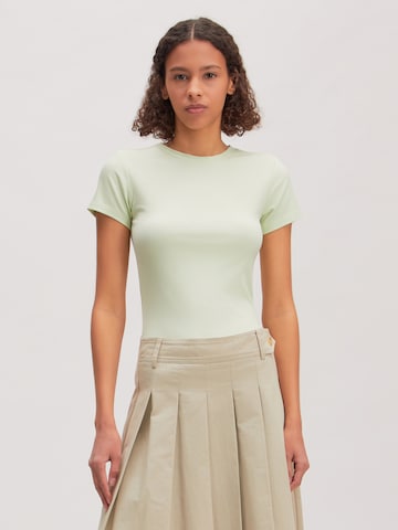 EDITED - Camisa 'Naara' em verde: frente