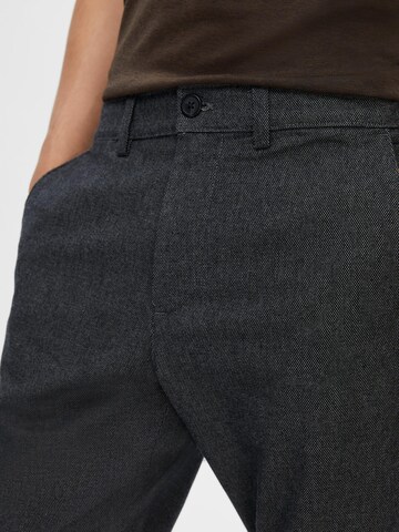 SELECTED HOMME - Regular Calças chino 'Miles' em preto