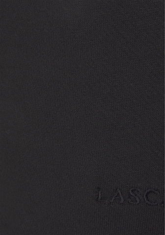 LASCANA Tapered Sporthose in Schwarz