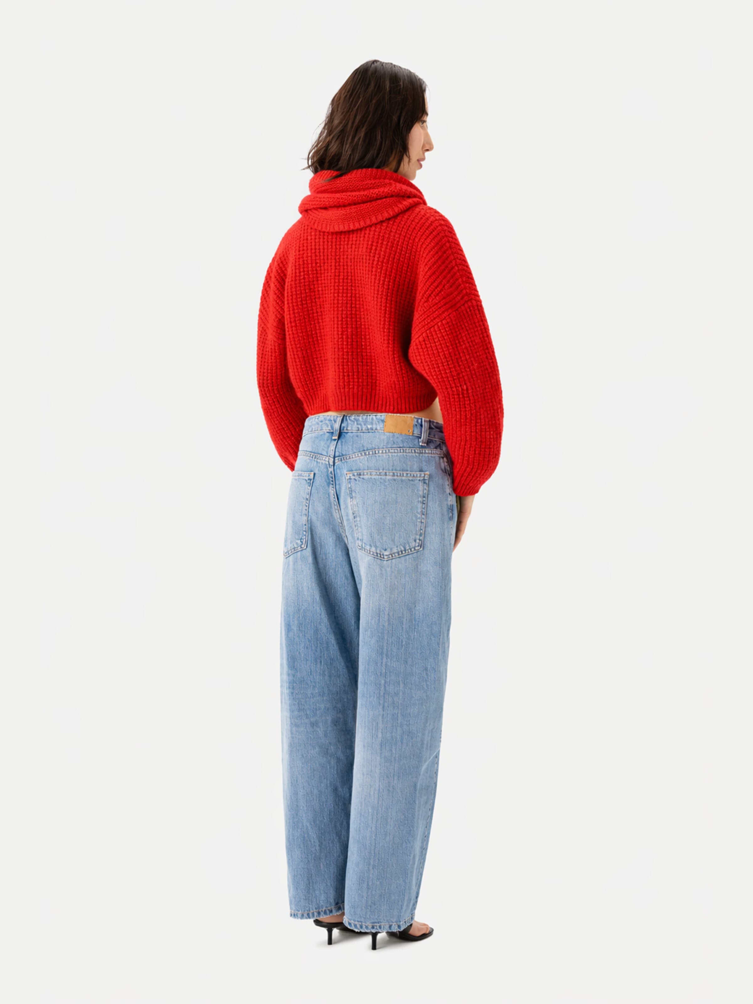 GOBI Cashmere - Jersey 'Women's Oval-Sleeve Cropped Cashmere Sweater' en rojo