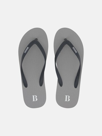 Claquettes / Tongs Boggi Milano en gris