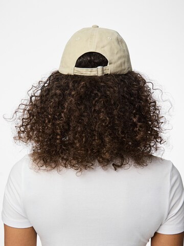 Casquette 'PCLihilda' PIECES en beige