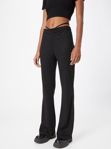 Bootcut Pantalon NLY by Nelly en noir : devant