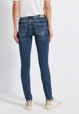 STREET ONE Slimfit Jeans in Blau