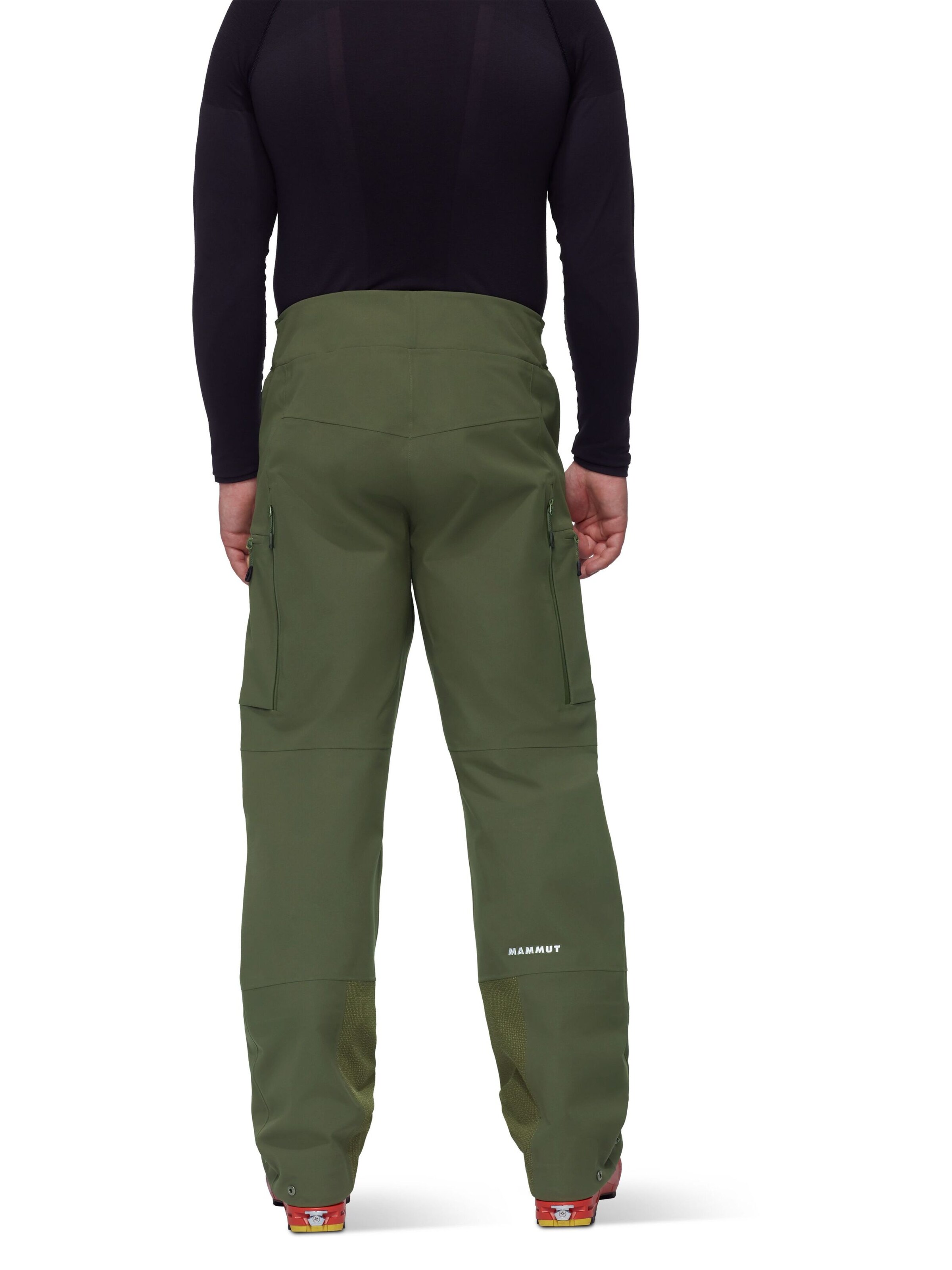 MAMMUT Regular Outdoor Pants in Green