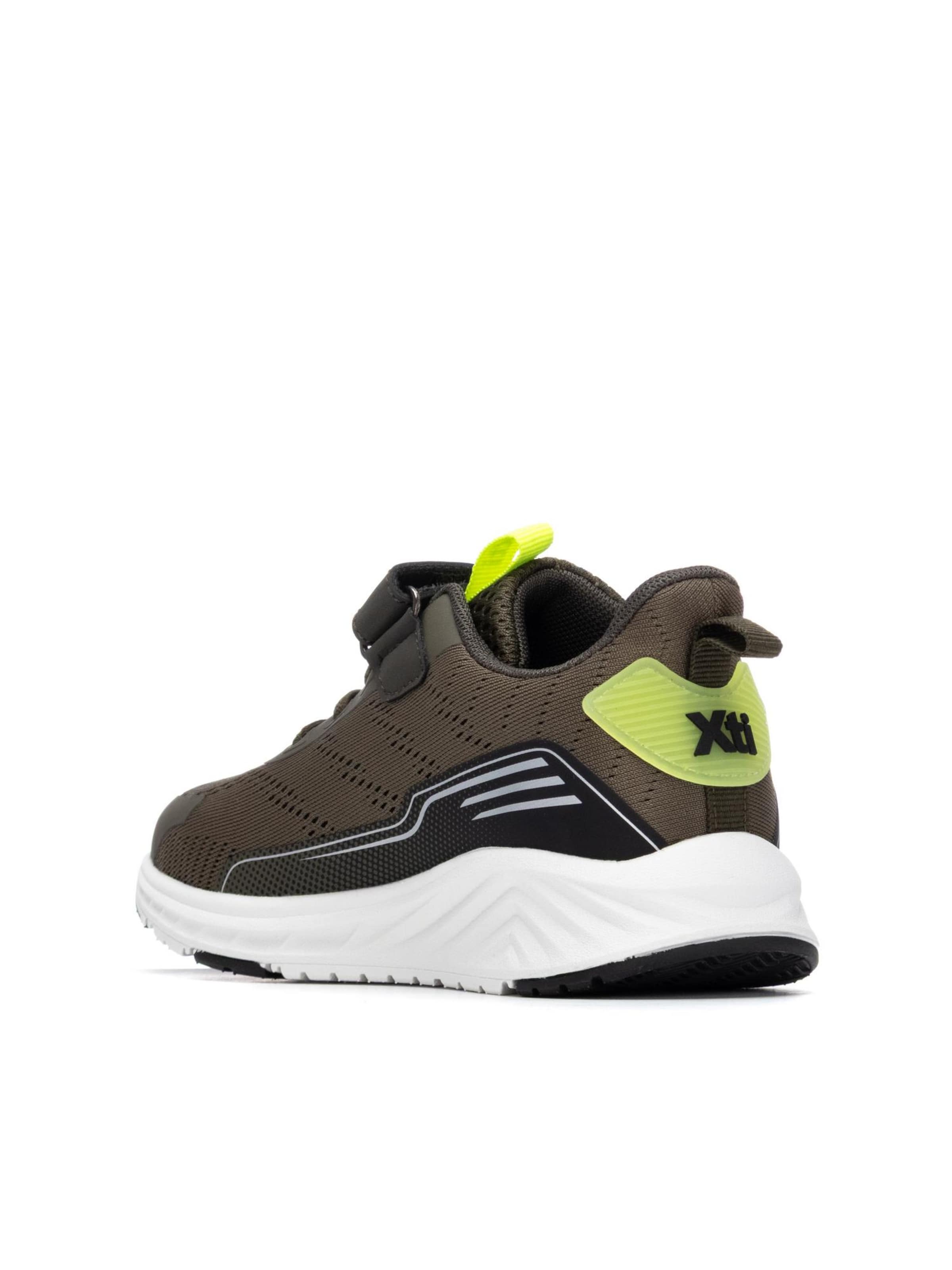 Xti Sneakers in Green