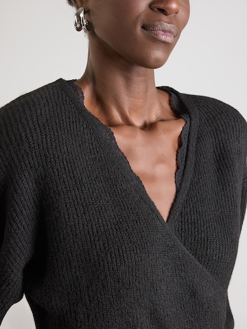 ABOUT YOU Pulóver 'Reign' - fekete