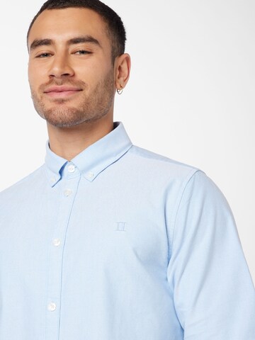 Les Deux - Ajuste regular Camisa 'Kristian' en azul