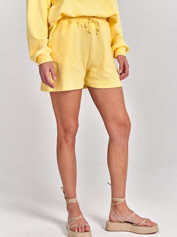 regular Pantaloni 'MIAMI' di Shiwi in giallo