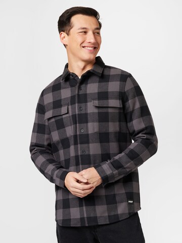 OAKLEY Regular fit Athletic Button Up Shirt 'BEAR COZY' in Black: front